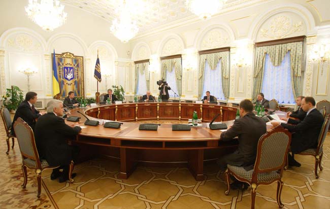 Консультации роспуск Верховной Рады Consultations on pre-term discontinuance of Verkhovna Rada functioning